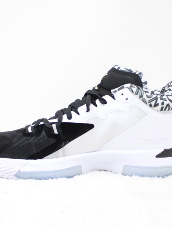Jordon ZION 1 Shoes New w/ Box Mens 13 Black/White/Metallic Gold Basketball main image 4